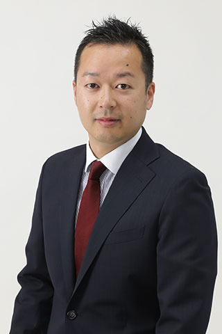 代表取締役社長 嵯峨　英介